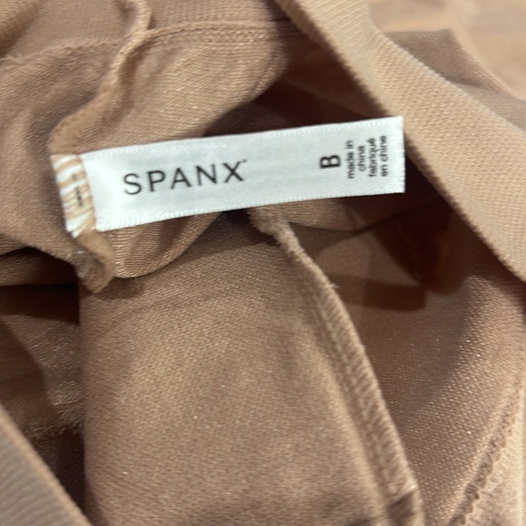 SPANX Mid Thigh Sheers in the color S2 Size B - Picture 4 of 6